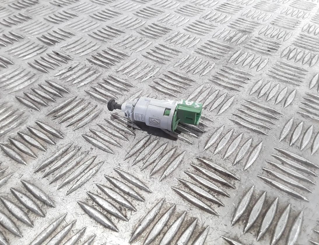 DACIA Dokker 1 generation (2012-2024) Clutch pedal sensor 8200276360 27889859