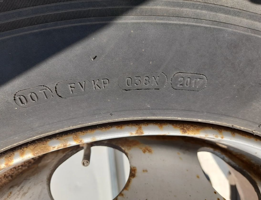 MERCEDES-BENZ ACTROS MP4 (2011-present) LD (2010-2024) Opona 315/70R22.5*156/150L*,MICHELIN,2017,5.12mm 29533574