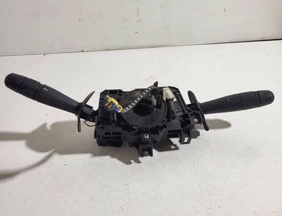 DACIA Logan 1 generation (2004-2012) Przełącznik dźwigni wycieraczek kierunkowskazów 34446405 31501283