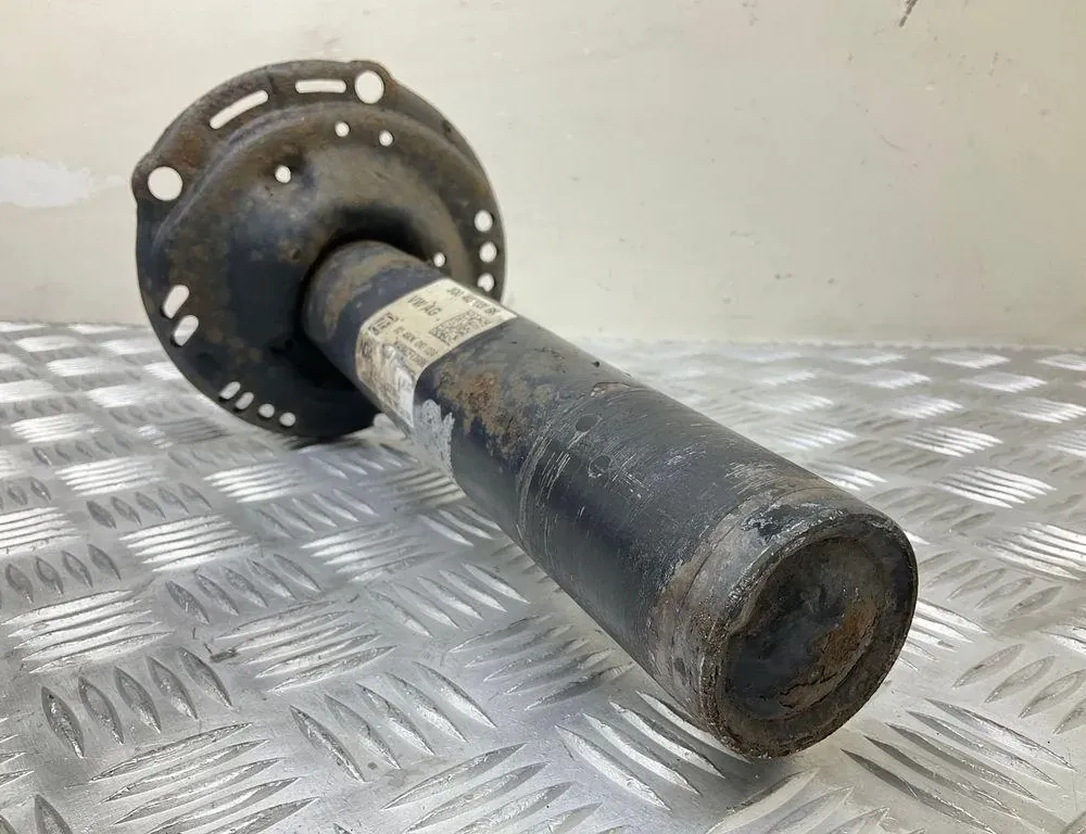 VOLKSWAGEN Passat B8 (2014-2023) Amortyzator przedni prawy 3Q0413031BN 34718698