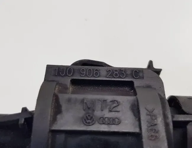 VOLKSWAGEN Golf 4 generation (1997-2006) Solenoid Valve 1K0906283,1J0906183C,2E0609701P,1J0906283B,1111361,1K0906283A,1J0906283C,6M2112B573AA,1K0959654,1514130,YM2112B573EA 32279129