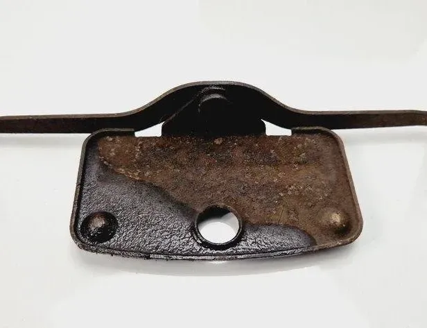 BMW 5 Series F10/F11 (2009-2017) Zacisk hamulca przedniego lewego 6030348 32281145