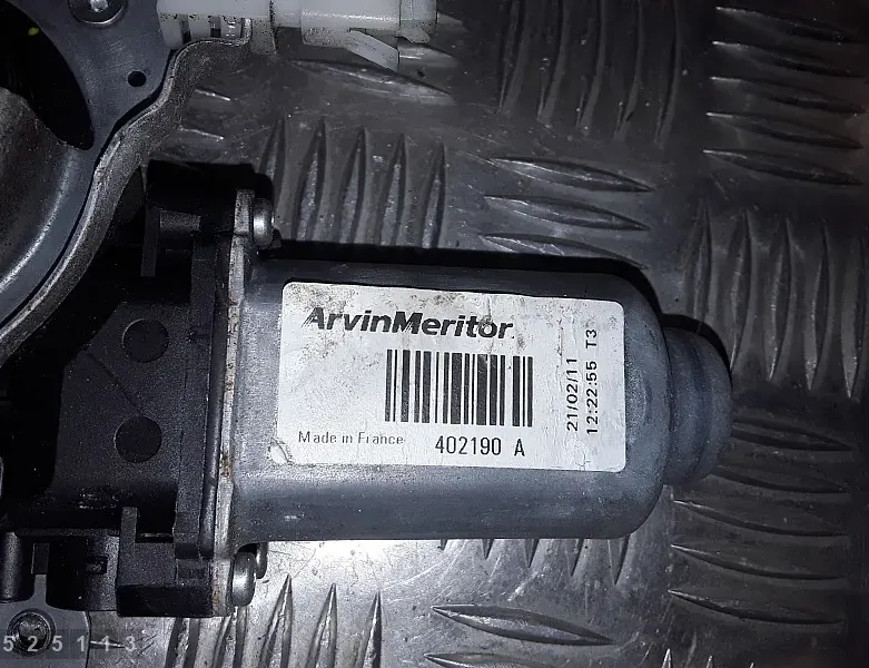 MERCEDES-BENZ G-Class W463 (1990-2024) Rear left door window lifter 402190a 34914918