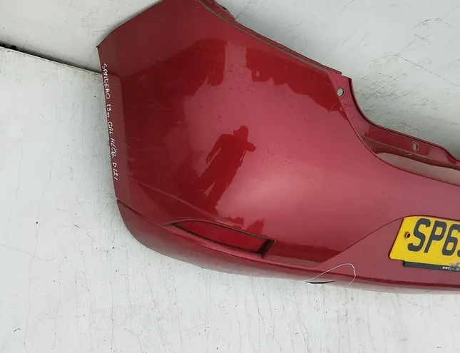 RENAULT 800 Series 1 generation (1986-1999) Środkowa część tylnego zderzaka 850221967r 28630457