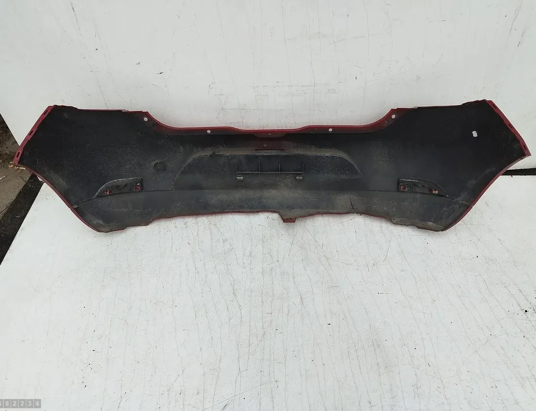 RENAULT 800 Series 1 generation (1986-1999) Środkowa część tylnego zderzaka 850221967r 28630457