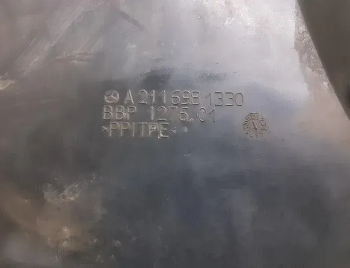 MERCEDES-BENZ E-Class W211/S211 (2002-2009) Wewnętrzna wykładzina łuku przedniego lewego A2116981330 20538687