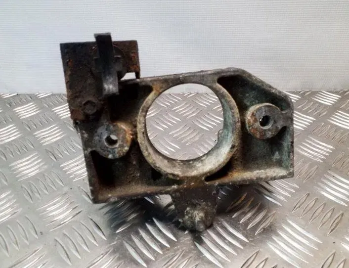 OPEL Vivaro A (2002-2006) Engine Bracket Right Side 8200219372A 25124048