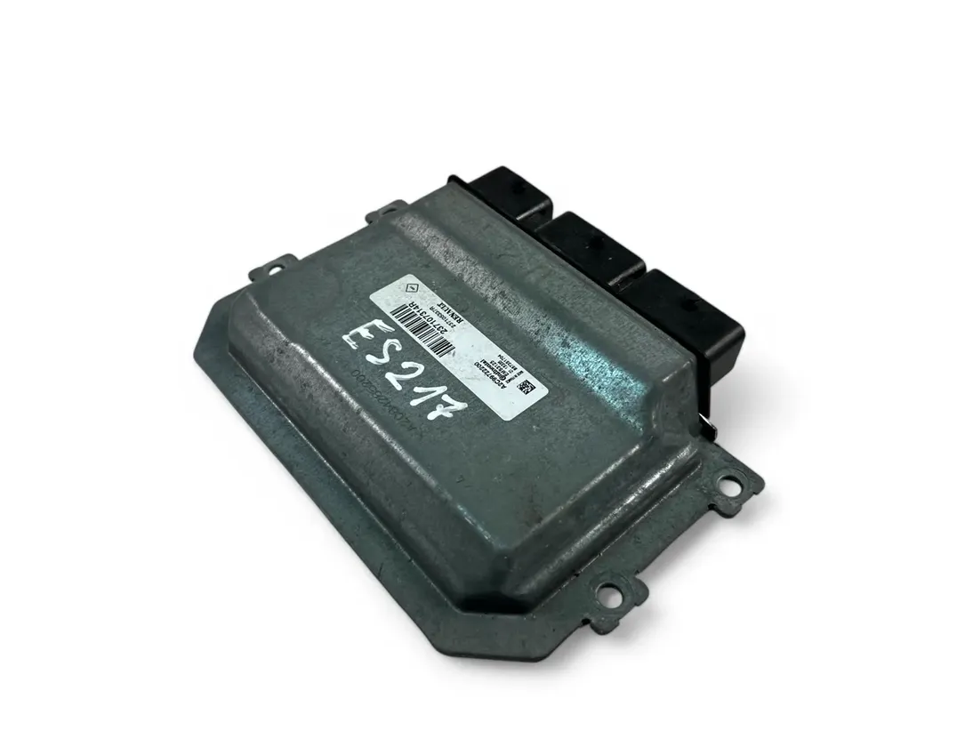 DACIA Sandero 2 generation (2013-2020) Jednostka sterująca silnika ECU 237105337R,237107314R 29026469