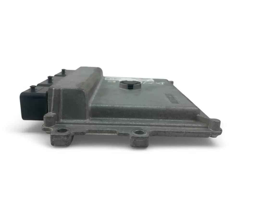 RENAULT Clio 4 generation (2012-2020) Engine Control Unit ECU 237105499R,237109221R 29372193