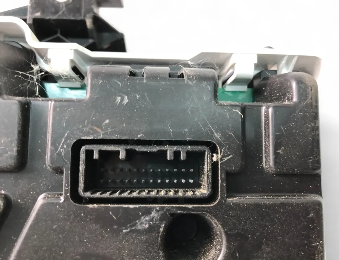 RENAULT Clio 4 generation (2012-2020) Speedometer 248107361R 30410194