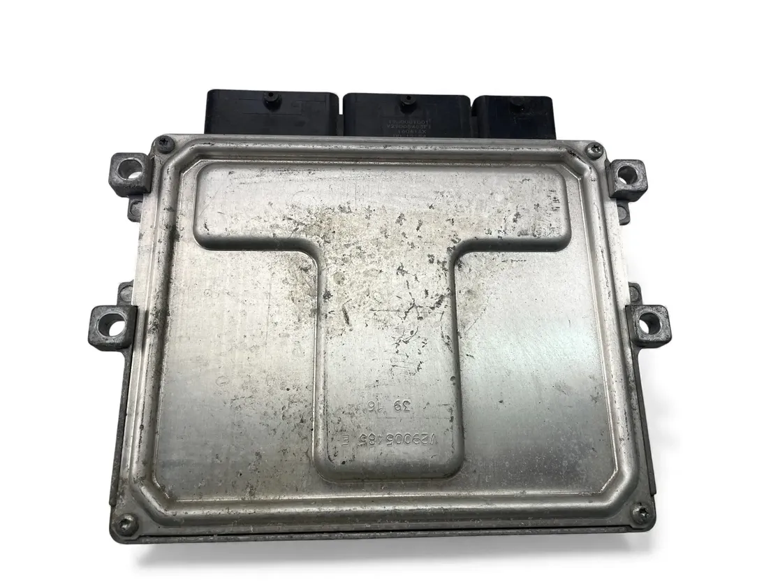 DACIA Sandero 2 generation (2013-2020) Engine Control Unit ECU 237109221R,237105499R 33080586