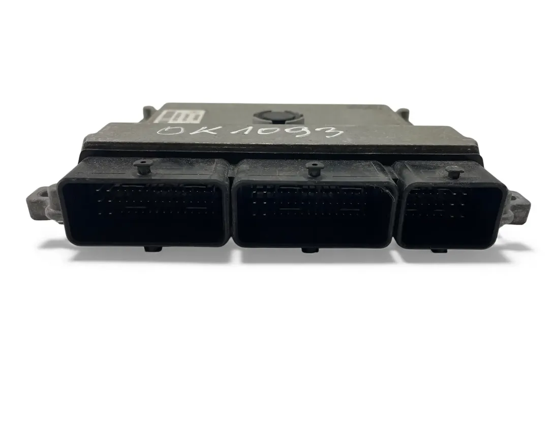 DACIA Sandero 2 generation (2013-2020) Engine Control Unit ECU 237109221R,237105499R 33100392