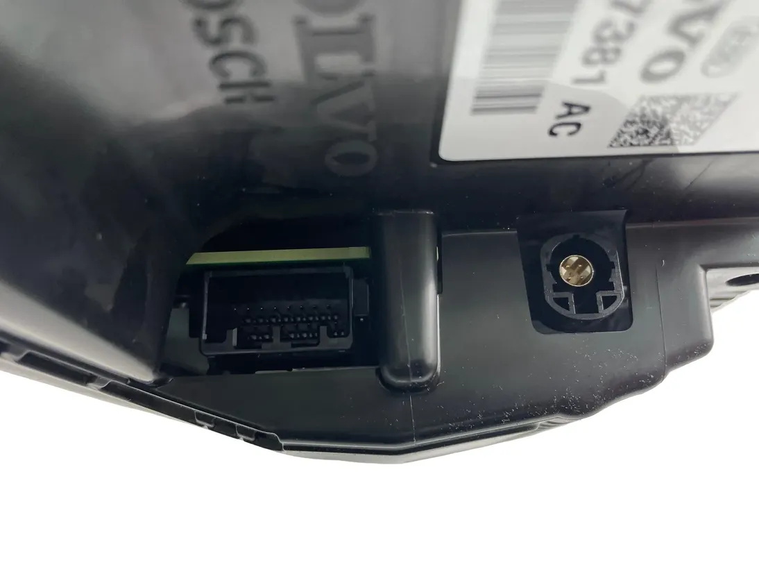 VOLVO S60 2 generation (2010-2020) Speedometer P32287381AC 35108346