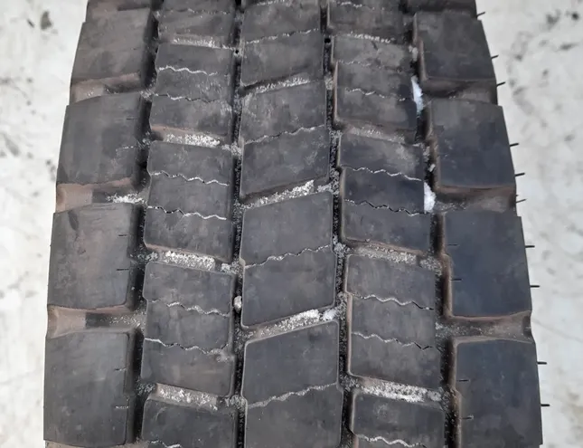 IVECO EuroCargo I-III (1991-2015) Koło R17.5*J6*ET-*Ø190*6X245,215/75R17.5126/124M,8mm,Continental,504252836 28100187