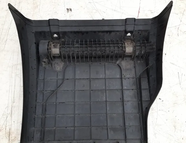 MERCEDES-BENZ ACTROS MP4 (2011-present) Błotnik tylny lewy A9605200019,9605200019,A9605200219,A9605200219,9605200219,A9605200619,A9605200619,9605200619,A9605200719,A9605200719,9605200719,A9605200019 28445442