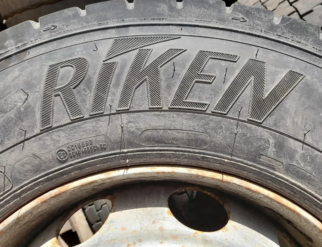 MERCEDES-BENZ ACTROS MP4 (2011-present) Koło A0014008002,0014008002,R22.5x9Ø281,*10x335*,ET161,315/70R22.5*154/150L*,1921,8.94mm,RIKEN,A0014008002 29772821