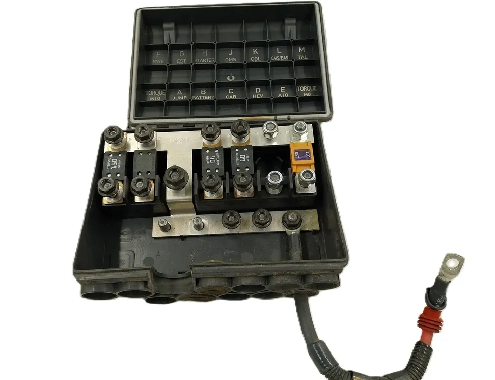 SCANIA L,P,G,R,S series (2016) Skrzynka bezpiecznikowa 2568760,2568759,2568758,2568757 30771996