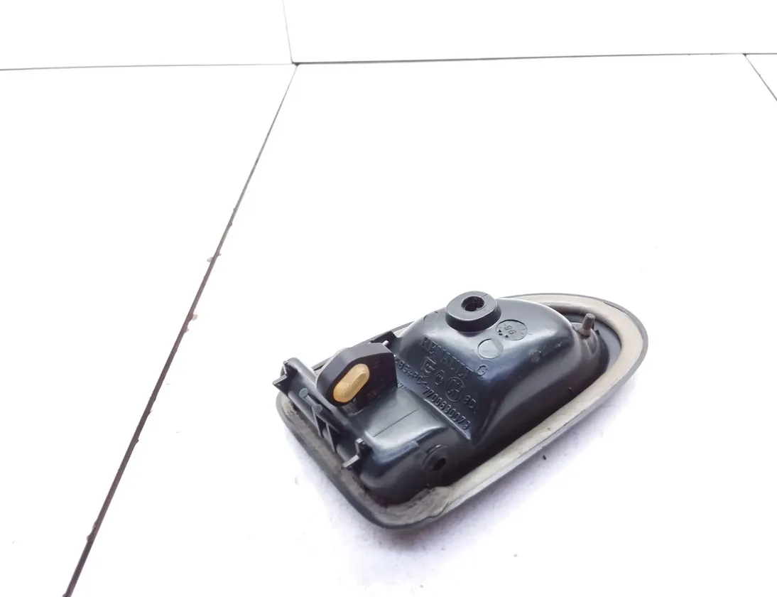 RENAULT Megane 1 generation (1995-2003) Window opening handle 7700830079 20372859