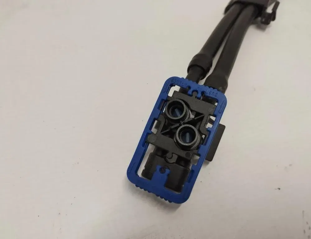 MERCEDES-BENZ E-Class W211/S211 (2002-2009) Dysza do szyby przedniej 32196528