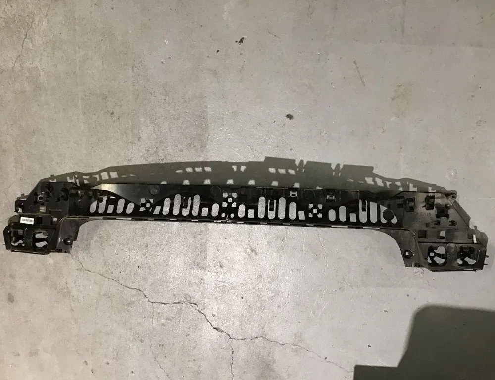 BMW 7 Series G11/G12 (2015-2023) Wspornik tylnego lewego zderzaka 7357144 32200750