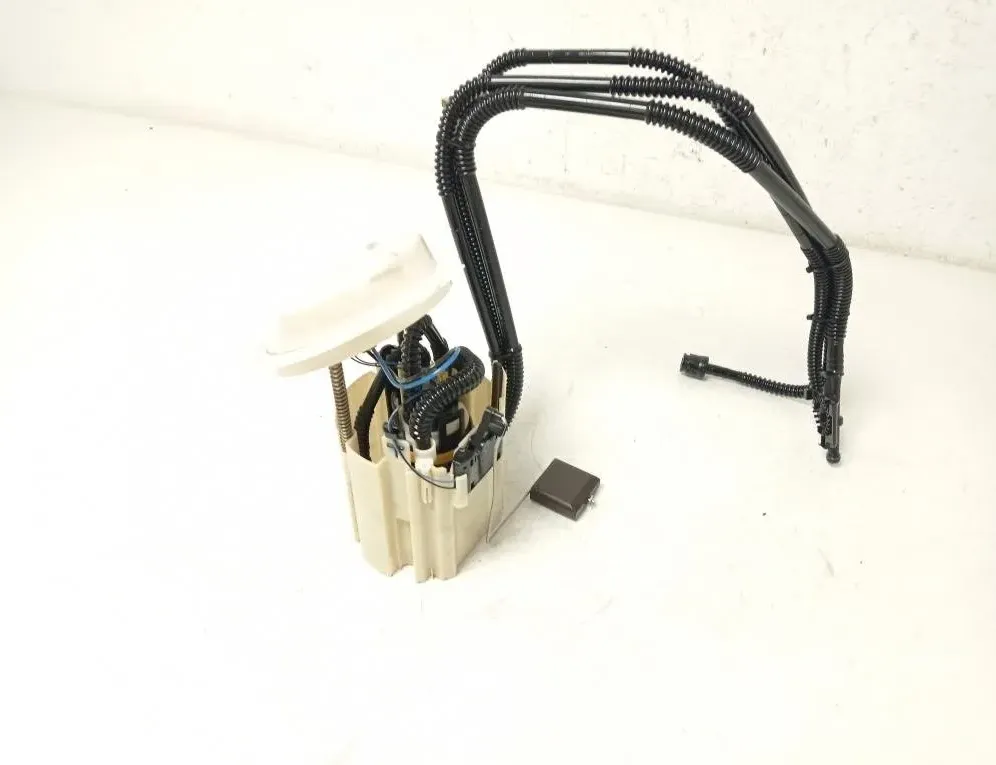 MERCEDES-BENZ C-Class W204/S204/C204 (2004-2015) W Zbiornikowej Pompie Paliwa 1582881013,A2044700594 28601921