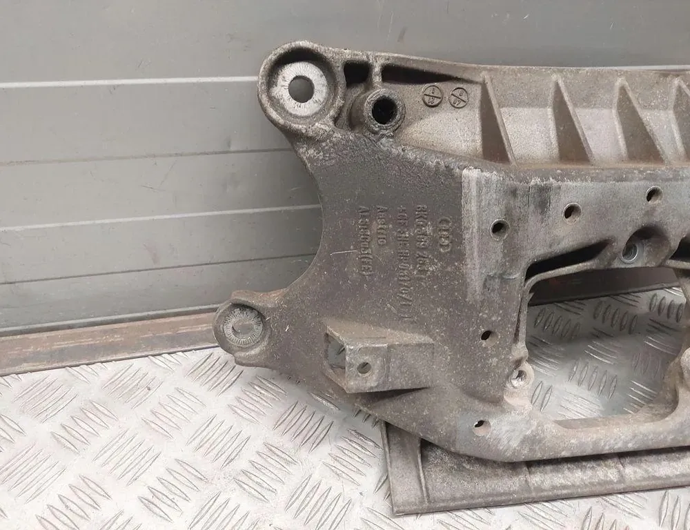 AUDI A5 8T (2007-2016) Gearbox Mount Bracket 8K0399263T 33434821