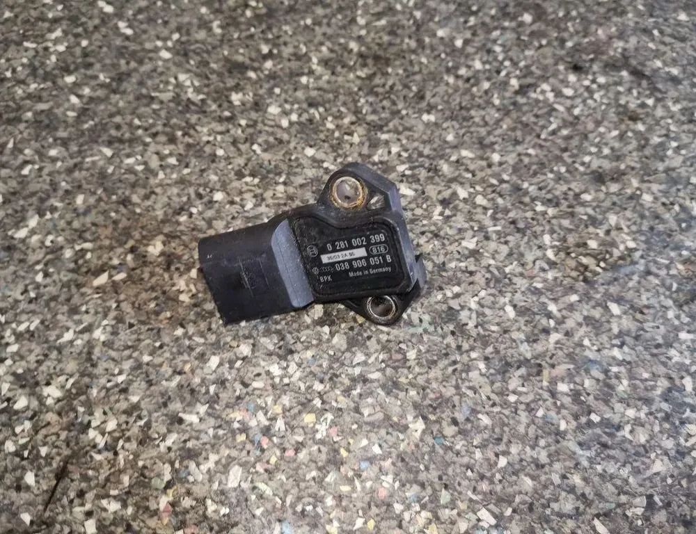 SKODA Fabia 2 generation (2010-2014) MAP Sensor 038906051B,0281002399 35106769