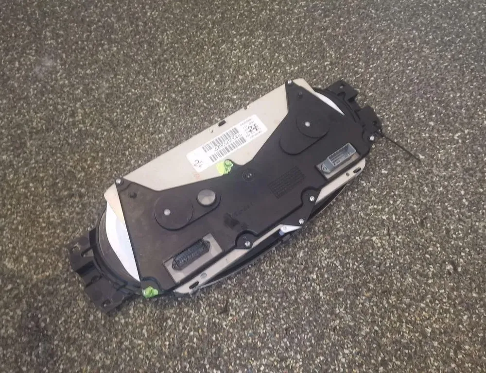 DACIA Logan 1 generation (2004-2012) Speedometer 8200752820 33865240