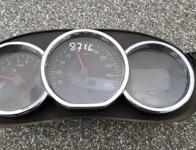 DACIA Sandero 2 generation (2013-2020) Prędkościomierz 248102645R 33976463