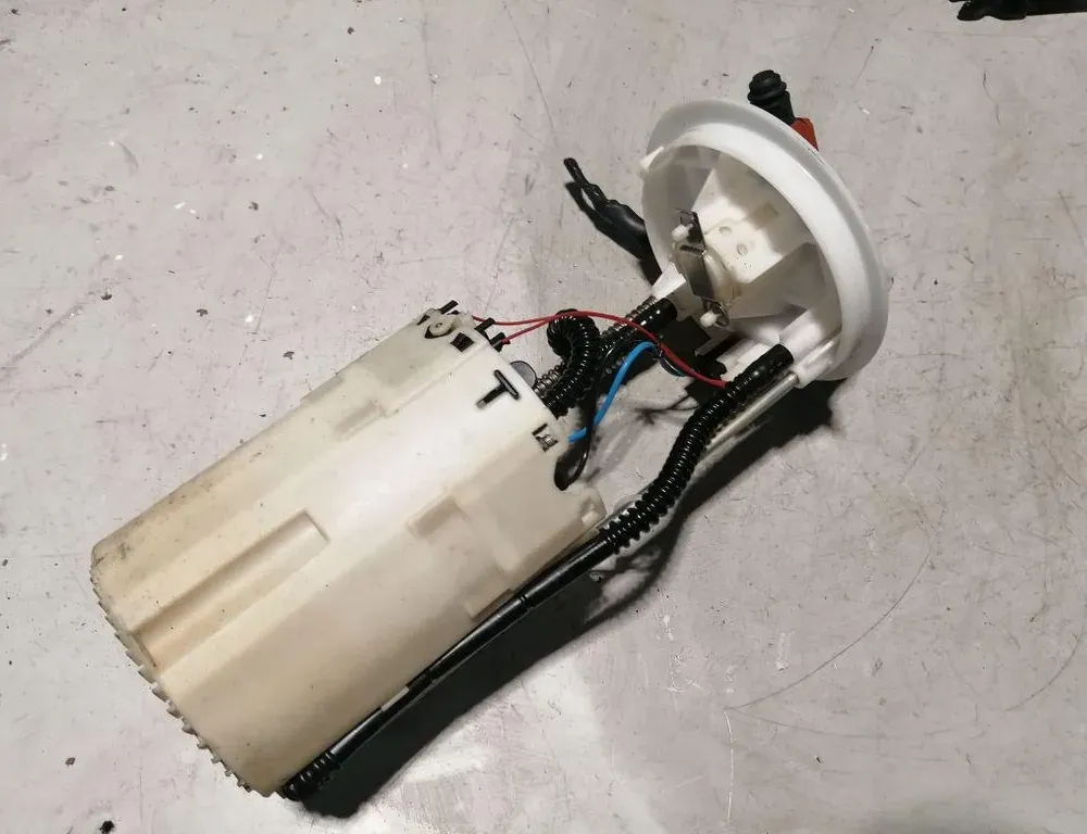 MITSUBISHI Colt 6 generation (2002-2013) W Zbiornikowej Pompie Paliwa MR597291,0580303048 35101180