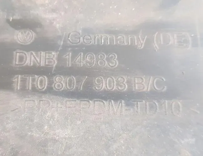 VOLKSWAGEN Touran 1 generation (2003-2015) Front Right Bumper Molding 1T0807903B 35105665