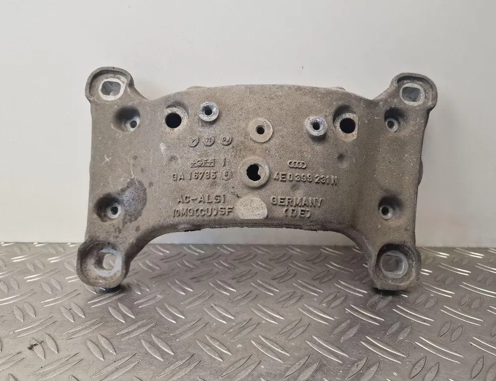 AUDI A8 D2/4D (1994-2002) Gearbox Mount Bracket 4E0399231N 31237451