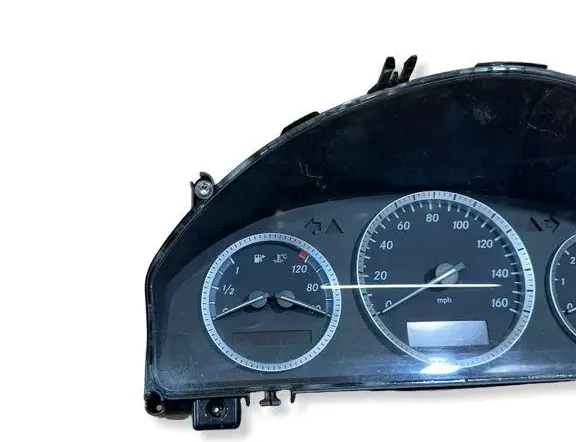 MERCEDES-BENZ C-Class W205/S205/C205 (2014-2023) Speedometer A2044400411,A2045407711 34573202