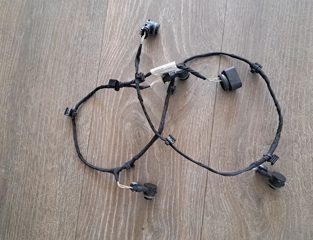 SKODA Karoq 1 generation (2017-2024) Zestaw tylnych czujników parkowania 4F0973703,5Q0319275B,57A971104 20406485