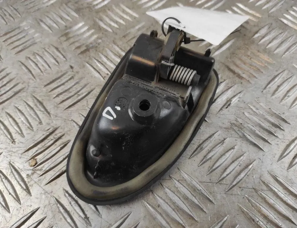 IVECO Daily 3 generation (1999-2006) Right Front Internal Door Opening Handle 7700830079 31610642