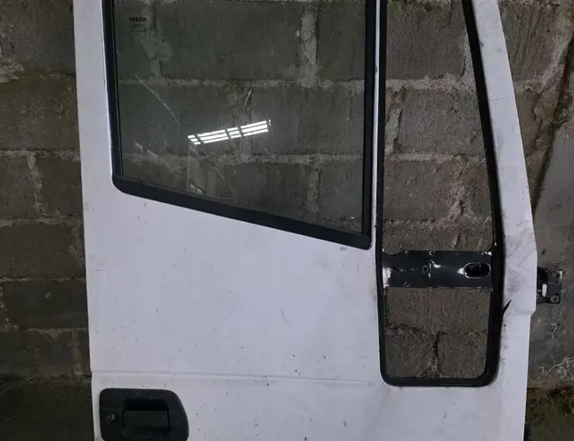 IVECO Stralis (2002-present) Przednie prawe drzwi STRALIS 34142606