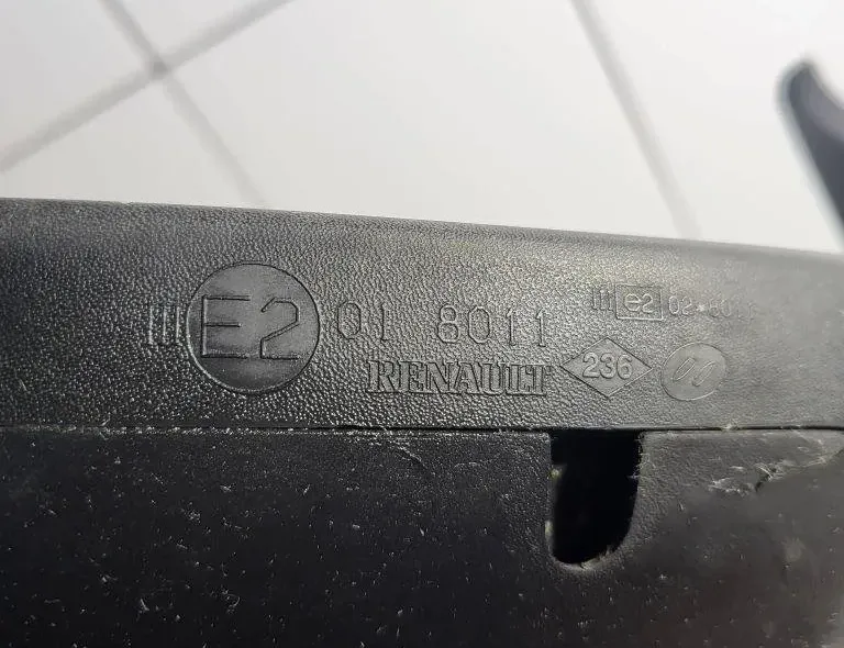 RENAULT Clio 2 generation (1998-2013) Left Side Wing Mirror E2018011 31508422