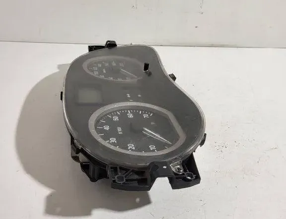 DACIA Logan 1 generation (2004-2012) Speedometer P8200752820 31508845