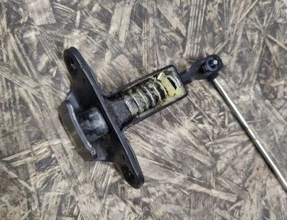 DACIA Logan 2 generation (2013-2020) Tailgate Boot Lock 571096A 34632702