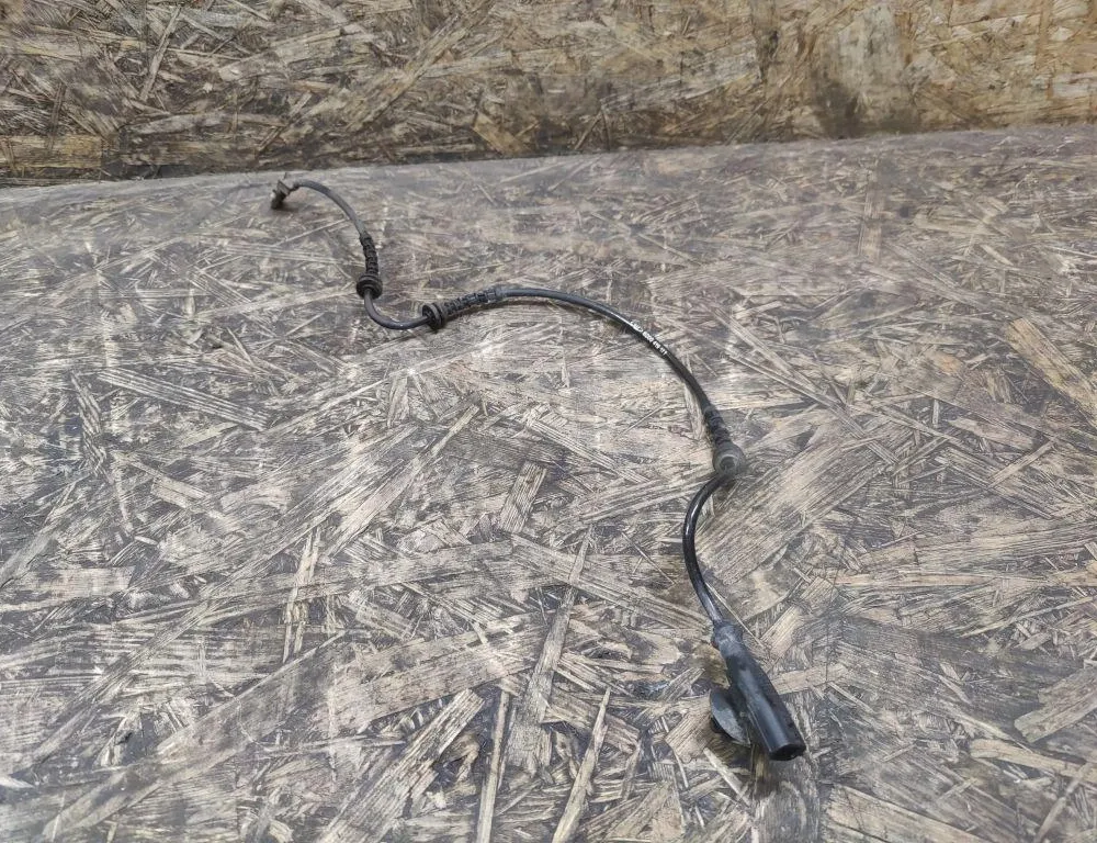 DACIA Logan 2 generation (2013-2020) Front Left ABS Sensor 8200419177 34625669