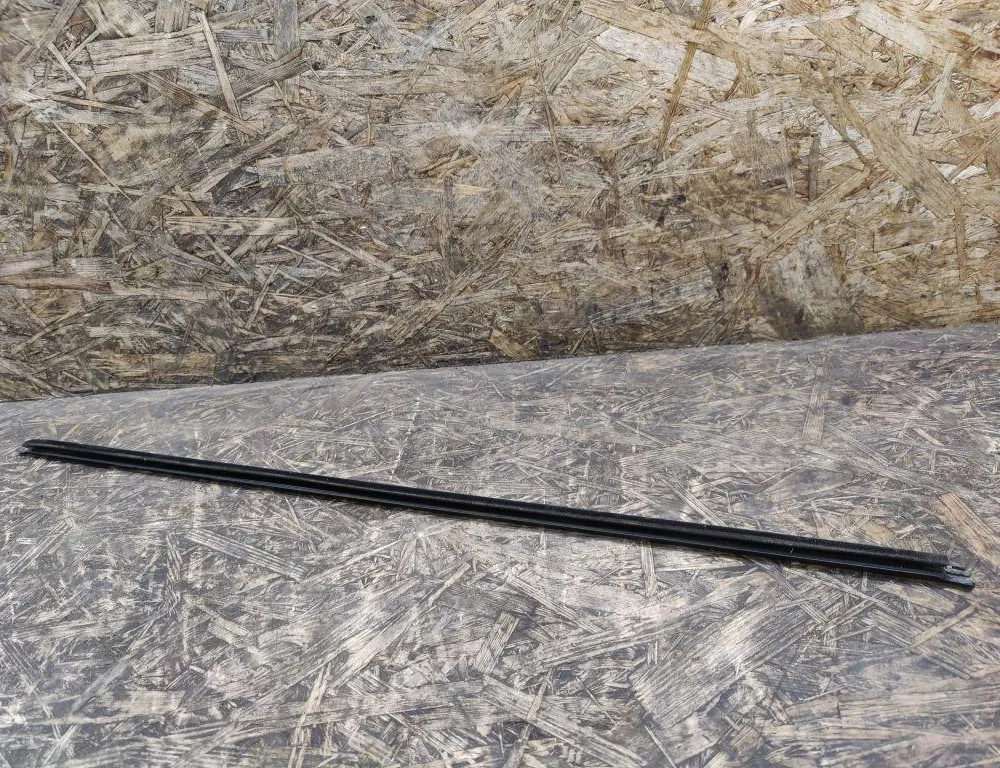 DACIA Logan 2 generation (2013-2020) Front Right Door Window Molding 34632319