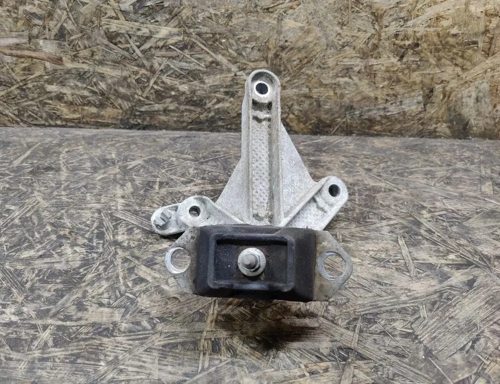 DACIA Logan 2 generation (2013-2020) Gearbox Mount Bracket 8200457080,8200043084 34632813