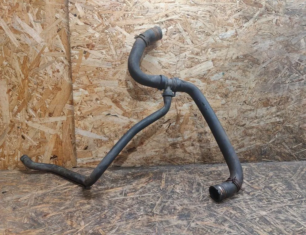 DACIA Logan 2 generation (2013-2020) Coolant Hose Pipe 8200913760 34629222