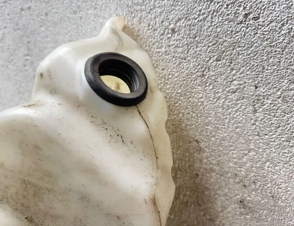 OPEL Insignia A (2008-2016) Zbiornik spryskiwacza okien 401140137 34468396