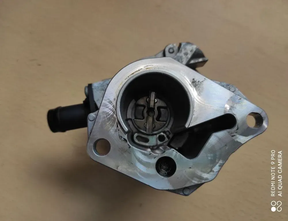 DACIA Duster 1 generation (2010-2017) Vacuum Pump 8201005306B 34638519