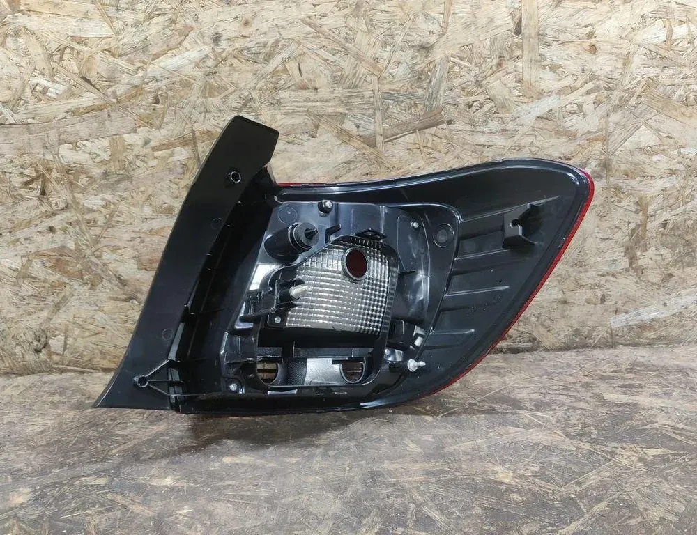 DACIA Sandero 2 generation (2013-2020) Tylne lewe światło tylne 265554938R 34668967