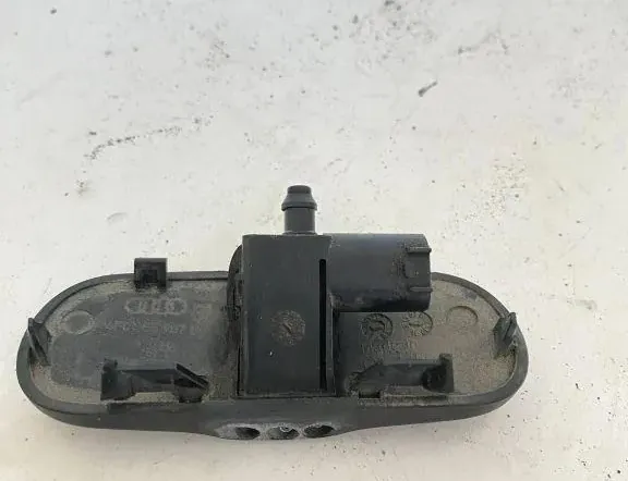 AUDI A6 C6/4F (2004-2011) Dysza do szyby przedniej 4F0955987B 34875146