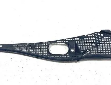 DACIA Sandero 1 generation (2008-2012) Front Wiper Cowl Trim 8200294316 24735760