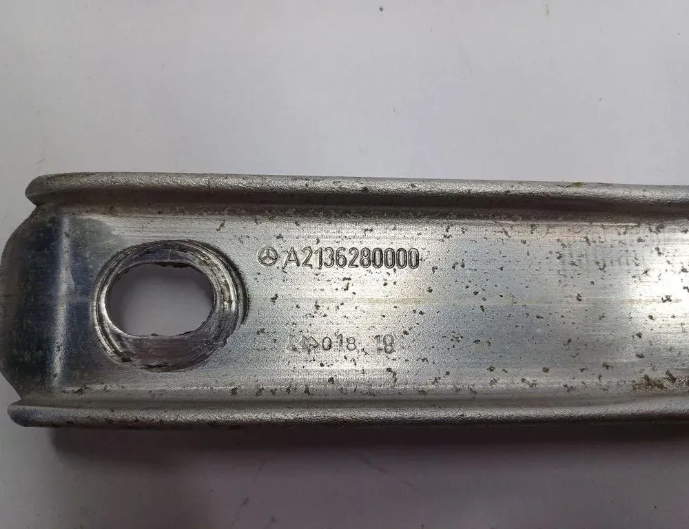 MERCEDES-BENZ E-Class W213/S213/C238/A238 (2016-2024) Other Engine Compartment Parts A2136280000 31124142