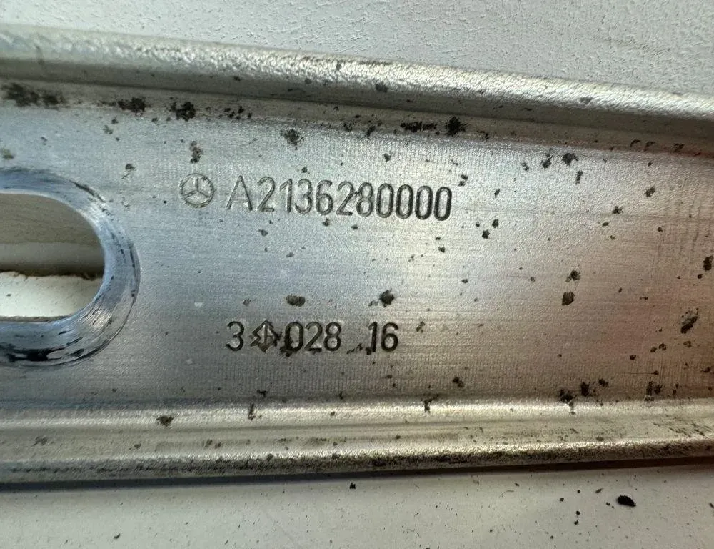 MERCEDES-BENZ E-Class W213/S213/C238/A238 (2016-2024) Other Engine Compartment Parts A2136280000 31148402